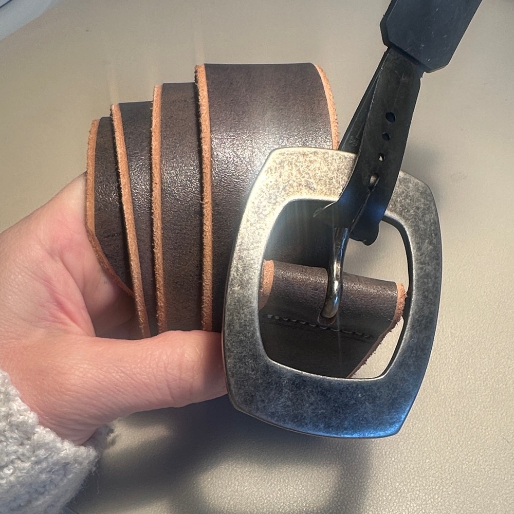 Women’s Brown GenuineLeather Belt with Silver Buckle